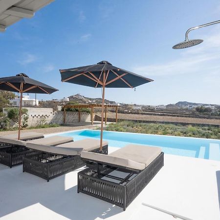 Private Villa Maou Ano Mera Exteriör bild
